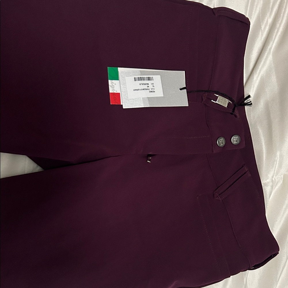 Four horses breeches 
Brand new I ordered the wrong style still has tags